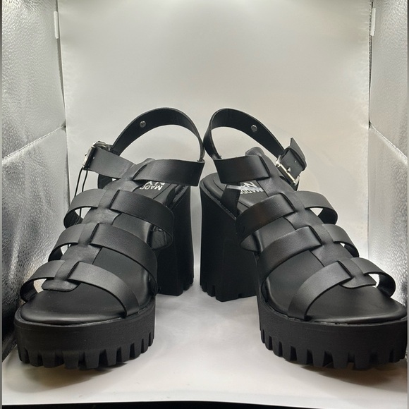 Madden NYC Sandals NWT - Picture 3 of 4